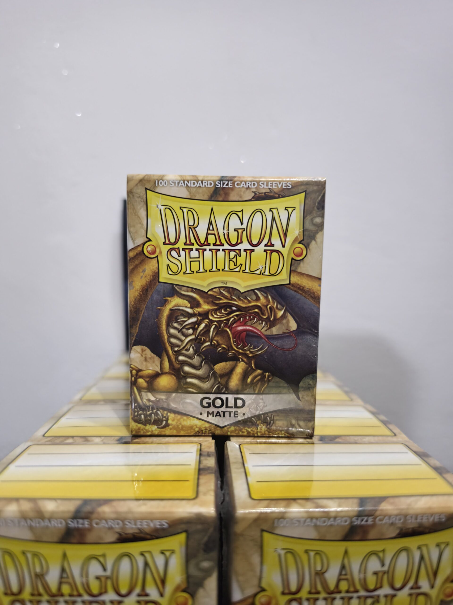 Dragonshield Gold MATTE standard Size 100p