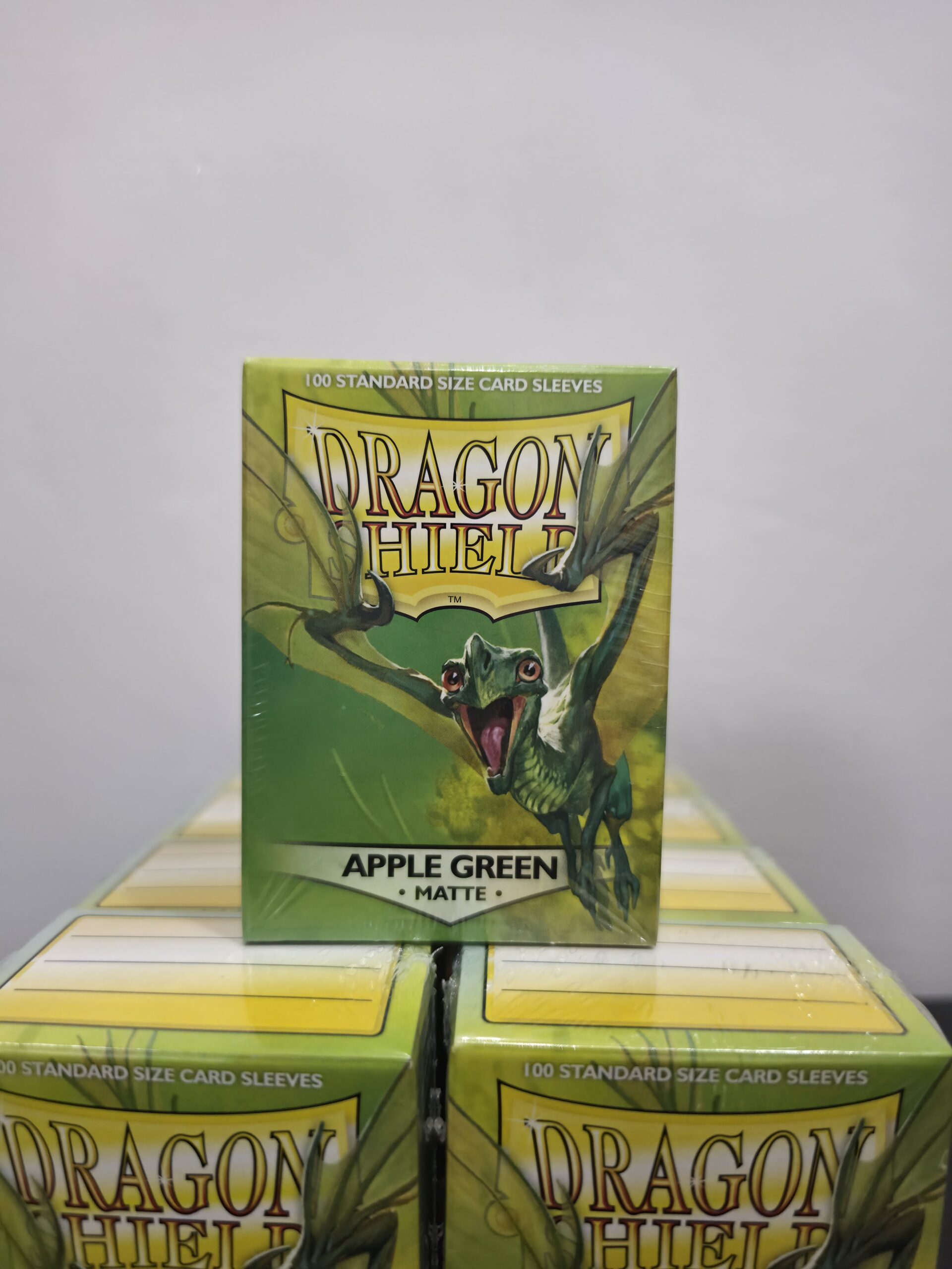 Dragonshield Apple Green MATTE standard Size 100p