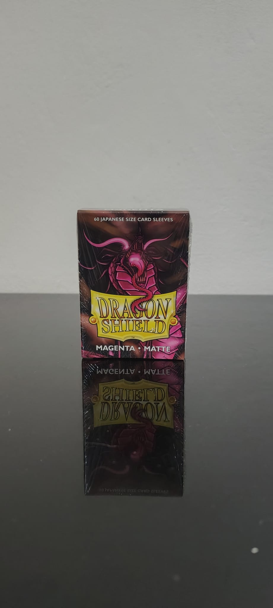 Dragon Shield Standard Size Matte – Magenta